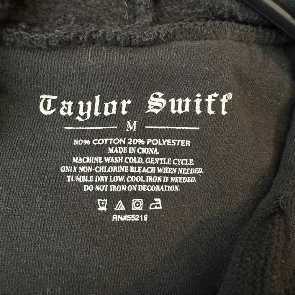 *SOLD* Reputation hoodie - Picture 3 of 5
